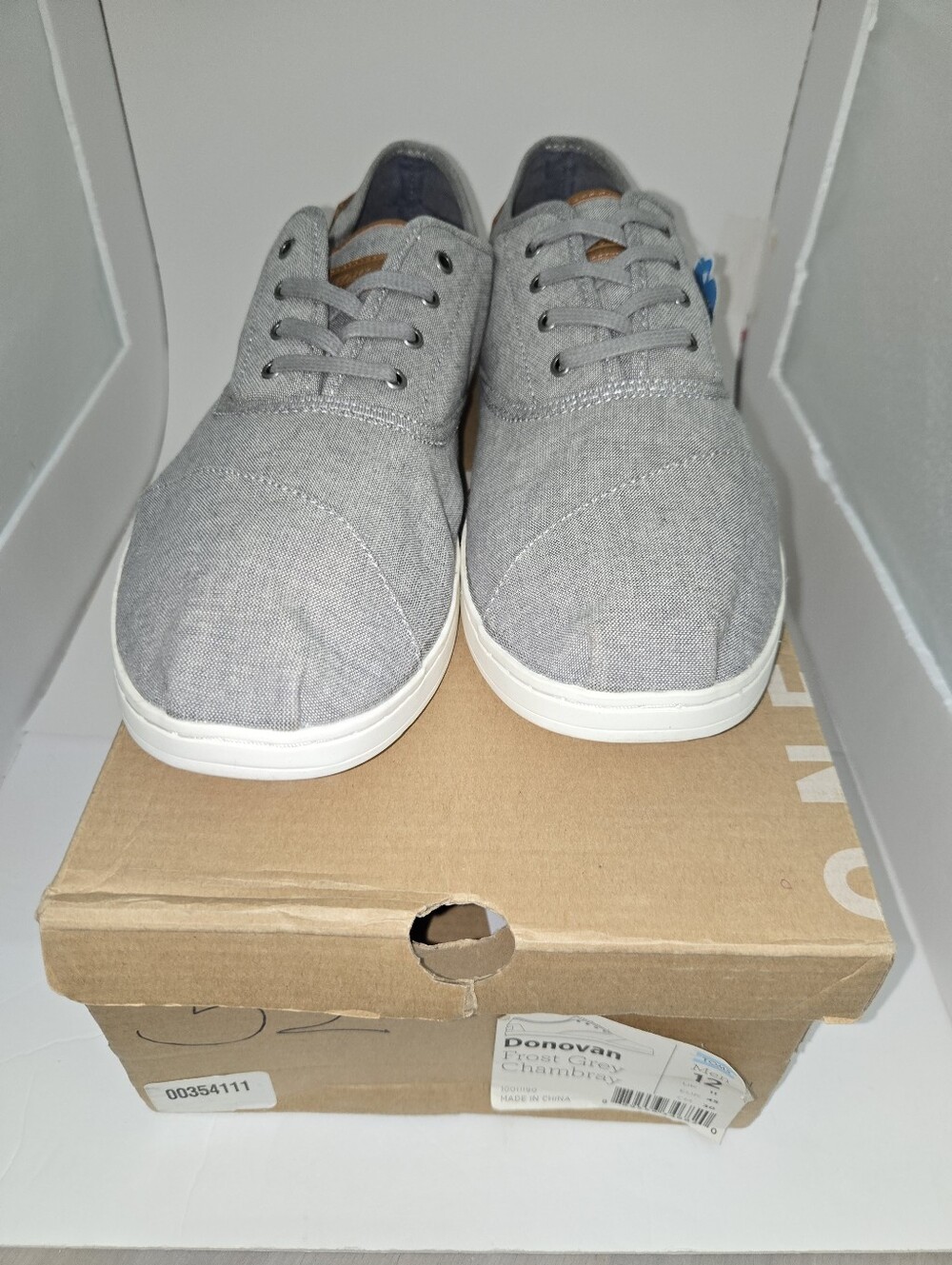 New In Box Tom's Men's Donovan Frost Grey Chambray Size 12